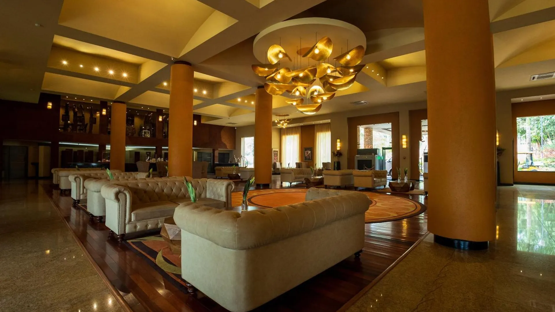 Speke Resort And Conference Center 캄팔라