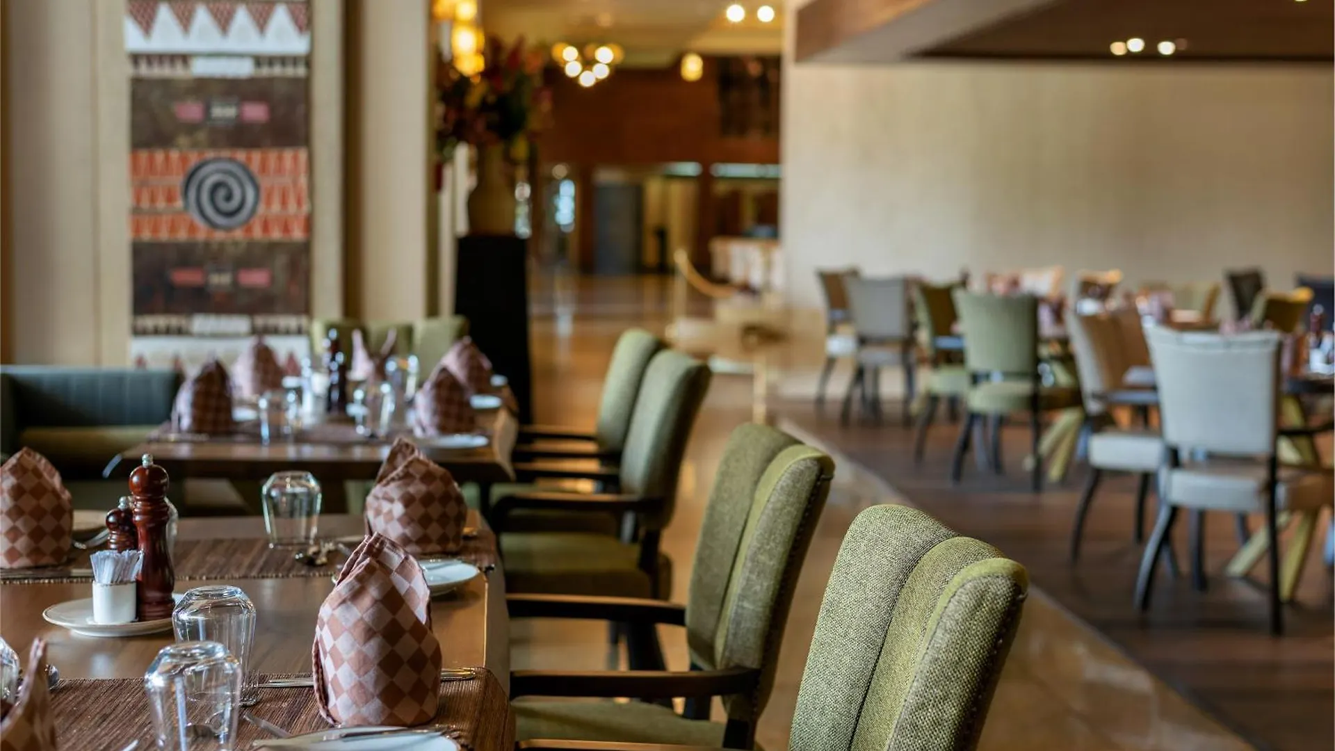 Speke Resort And Conference Center 캄팔라 4*,