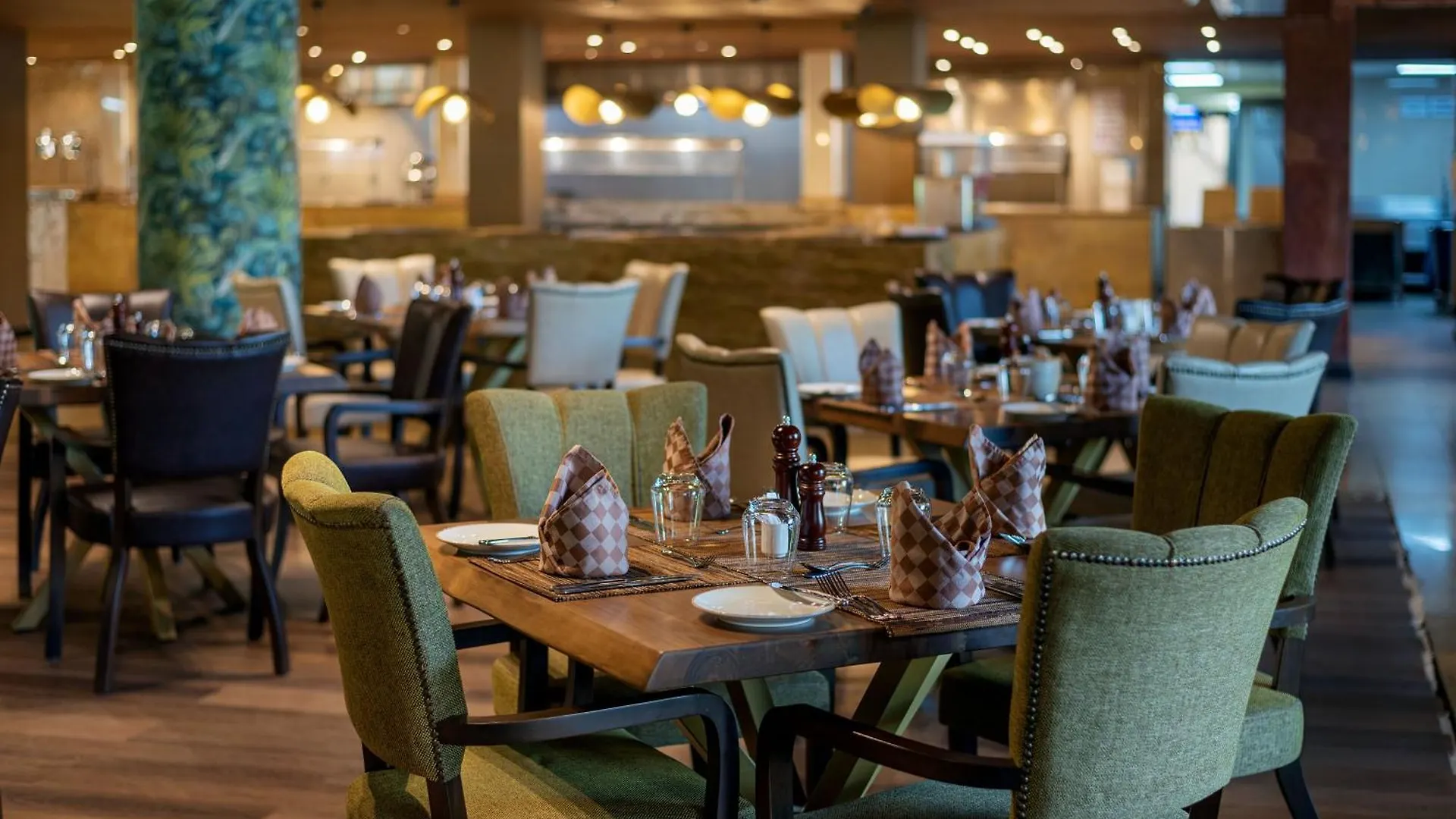 Speke Resort And Conference Center 캄팔라 4*,
